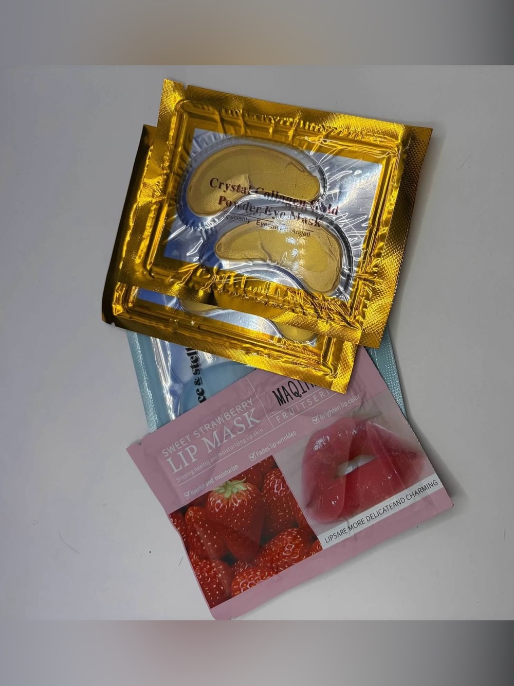Self Care Beauty Mask Bundle Eye Masks Lip Mask 4 Piece Spa Set